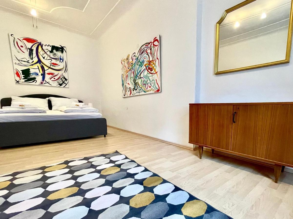 Apartment Zum Schlossberg - Top 1 Self Check-In Graz Luaran gambar