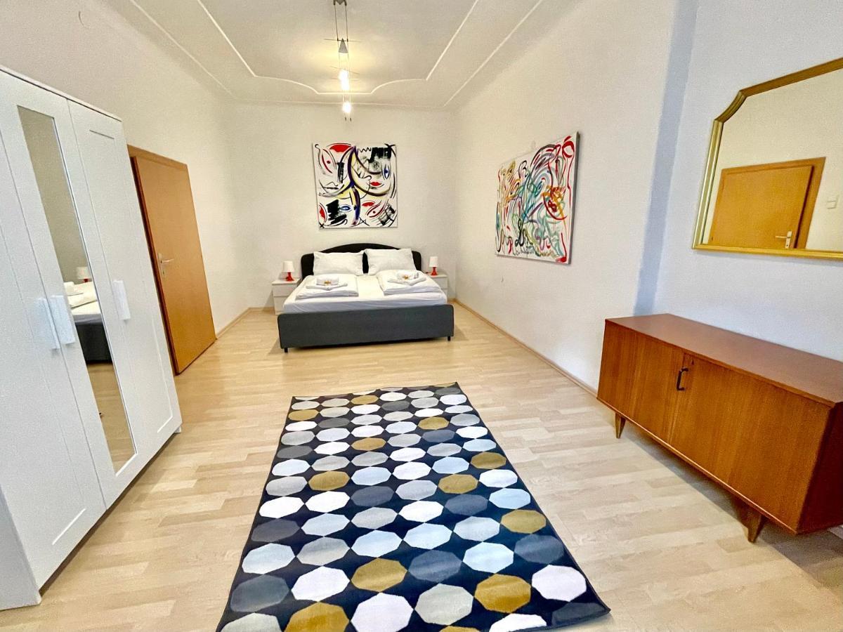 Apartment Zum Schlossberg - Top 1 Self Check-In Graz Luaran gambar
